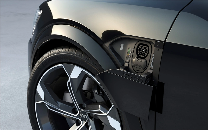 2023 Audi SQ8 e-tron