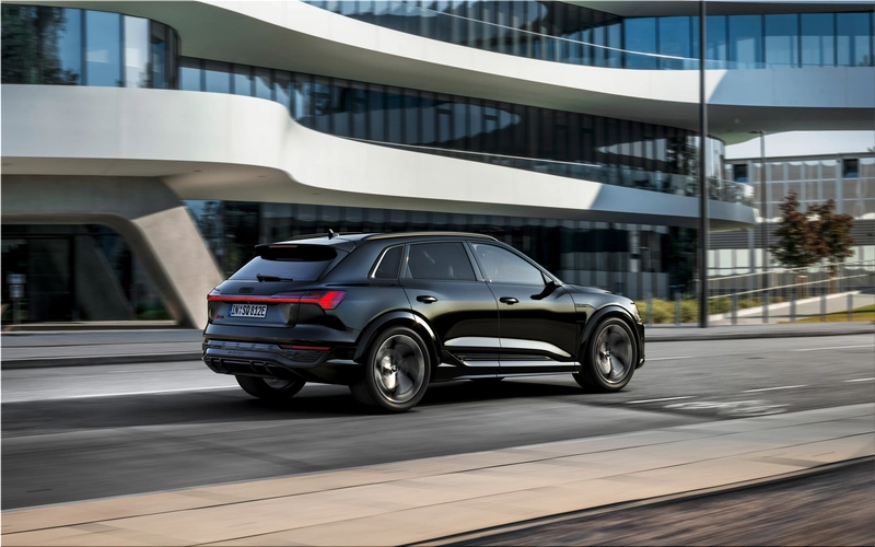 2023 Audi SQ8 e-tron