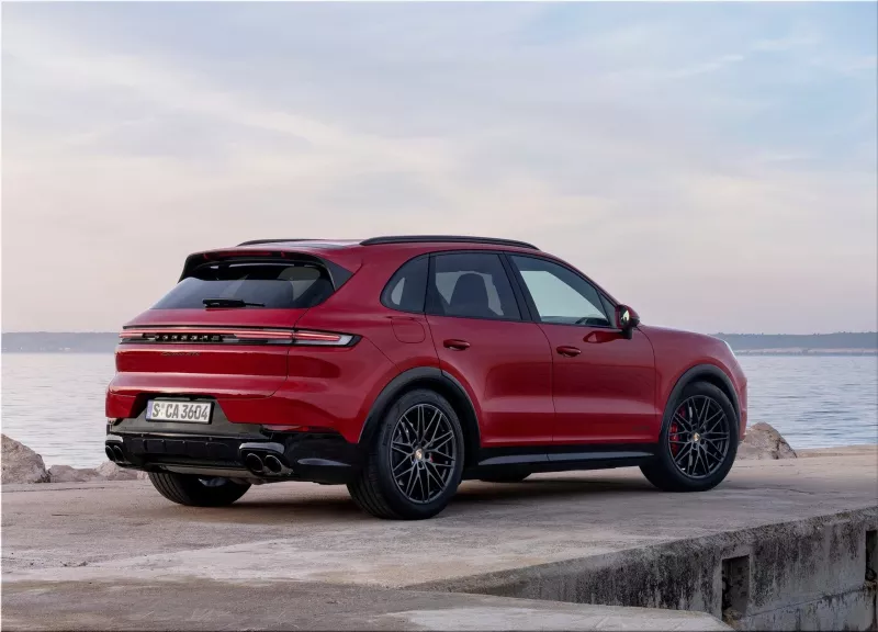 2024 Porsche Cayenne GTS
