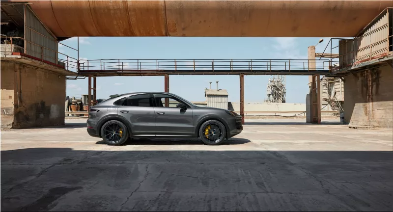 Porsche Cayenne Turbo E-Hybrid Coupe