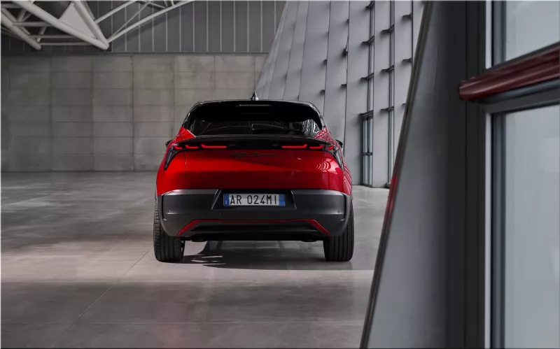 2025 Alfa Romeo Junior Veloce