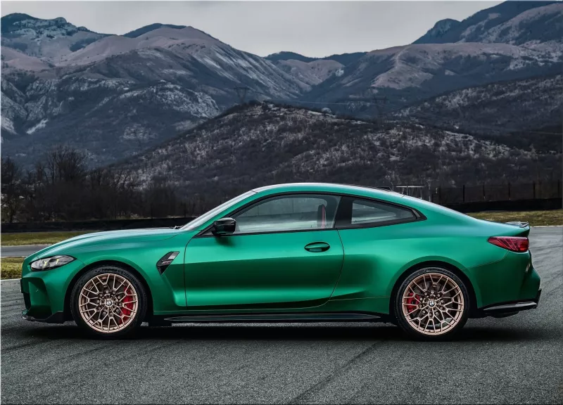 2025 BMW M4 CS