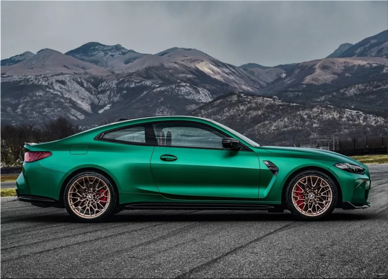 2025 BMW M4 CS