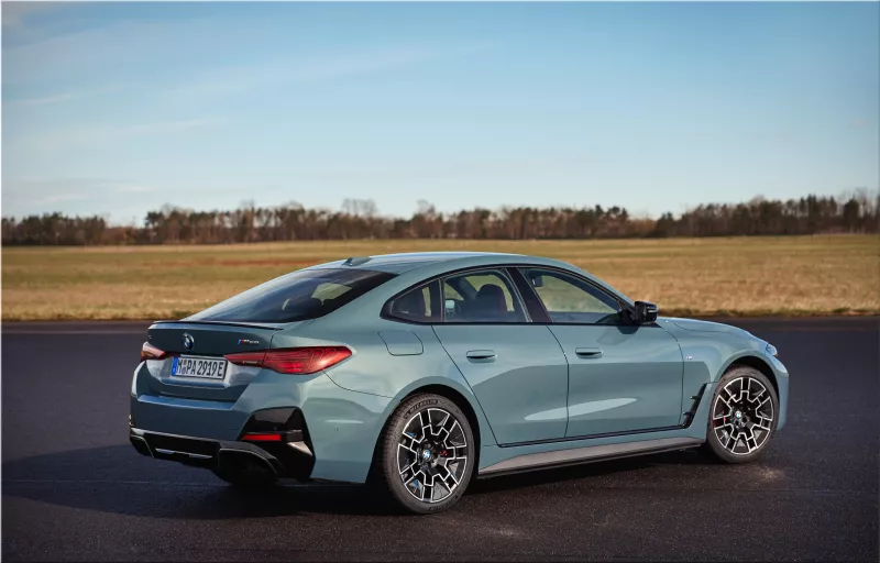 BMW i4