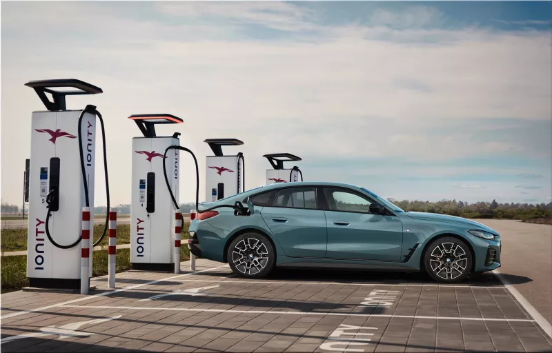 2025 BMW i4