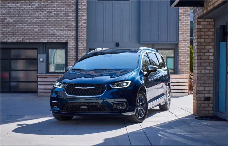 2025 Chrysler Pacifica Hybrid