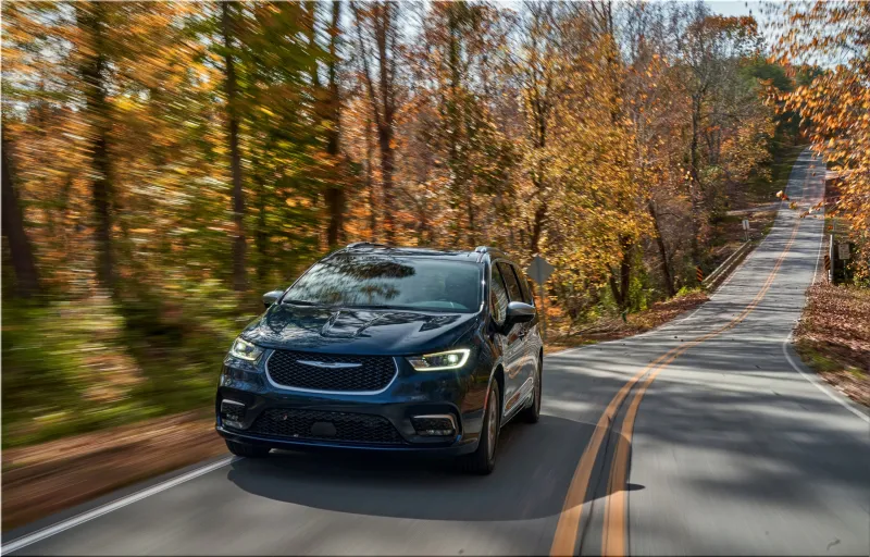 2025 Chrysler Pacifica Hybrid