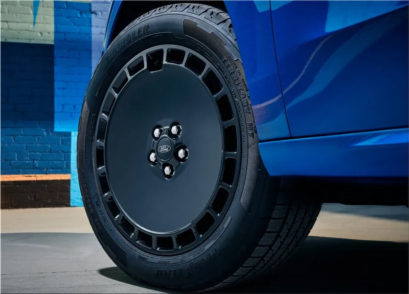 2025 Ford Maverick Lobo