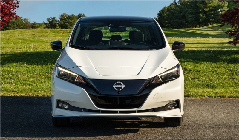 2025 Nissan LEAF
