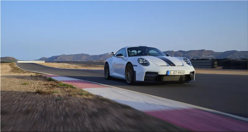 2025 Porsche 911 GT3