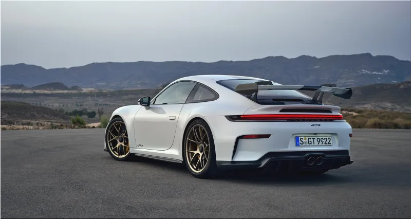 2025 Porsche 911 GT3