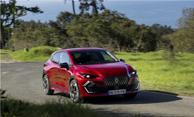 2026 Renault Clio hybrid