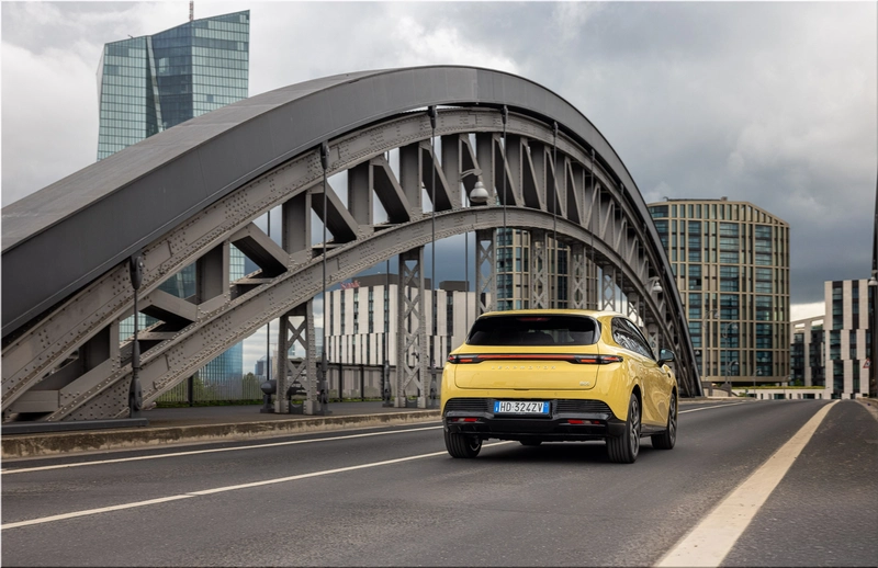 2027 Leapmotor B05 electric hatchback