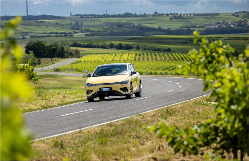 2027 Leapmotor B05 electric hatchback