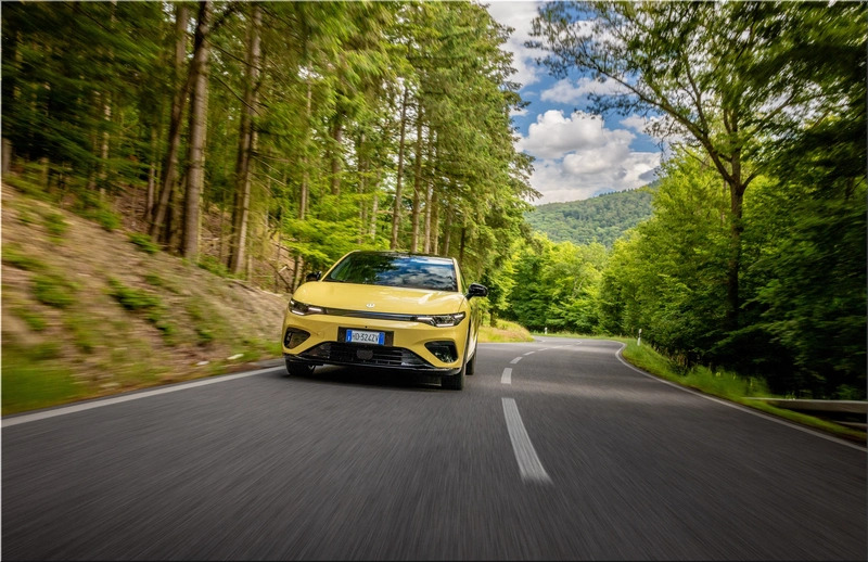 2027 Leapmotor B05 electric hatchback