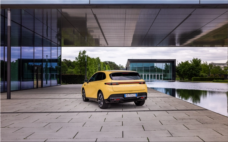 2027 Leapmotor B05 electric hatchback