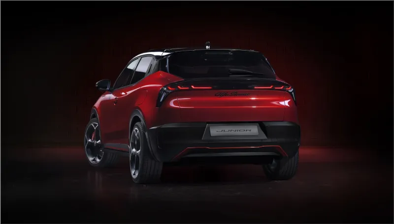 Alfa Romeo Junior Ibrida