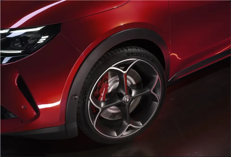 Alfa Romeo Junior Ibrida