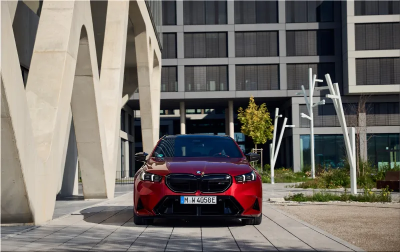 2025 BMW M5 Touring Dragon Fire Red