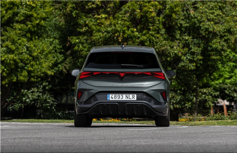 CUPRA Born VZ
