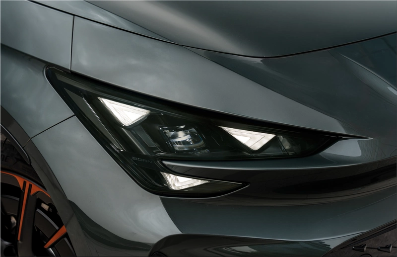 CUPRA Born VZ