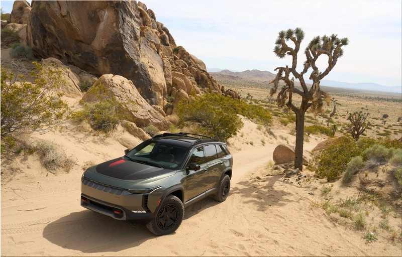 Jeep Wagoneer S Trailhawk
