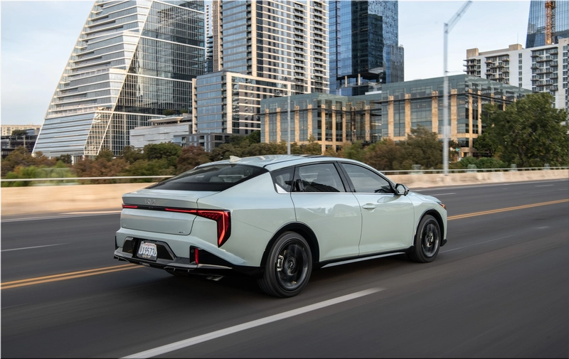 Kia K4