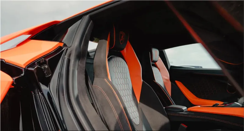 Lamborghini Revuelto PHEV