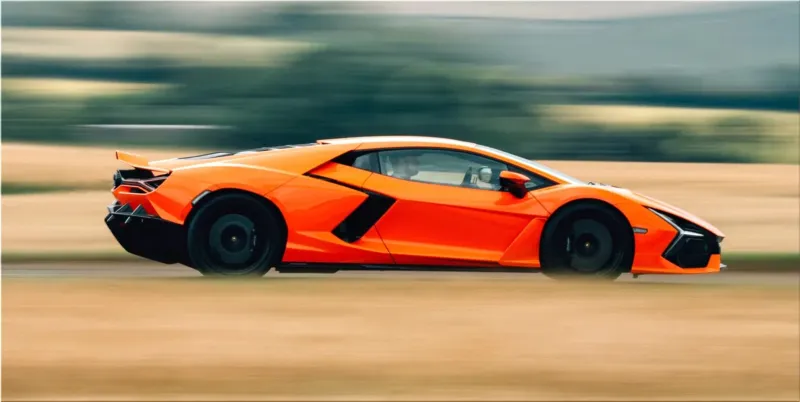 Lamborghini Revuelto PHEV