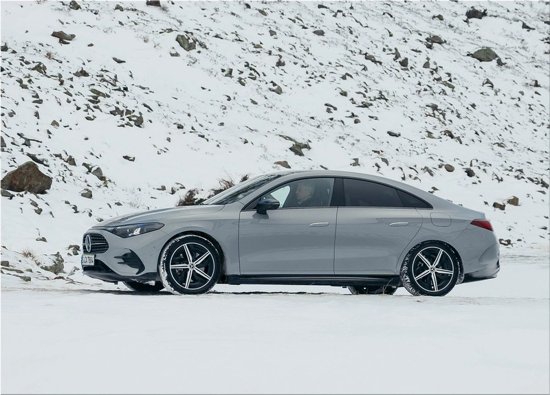 Mercedes-Benz CLA Hybrid