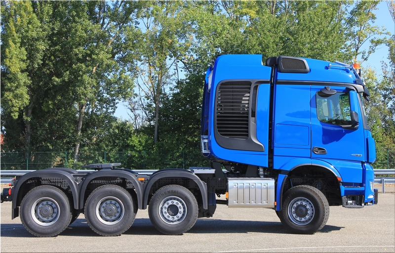 Mercedes-Benz Custom Tailored Trucks