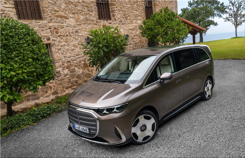 Mercedes-Benz VLE 300 electric van