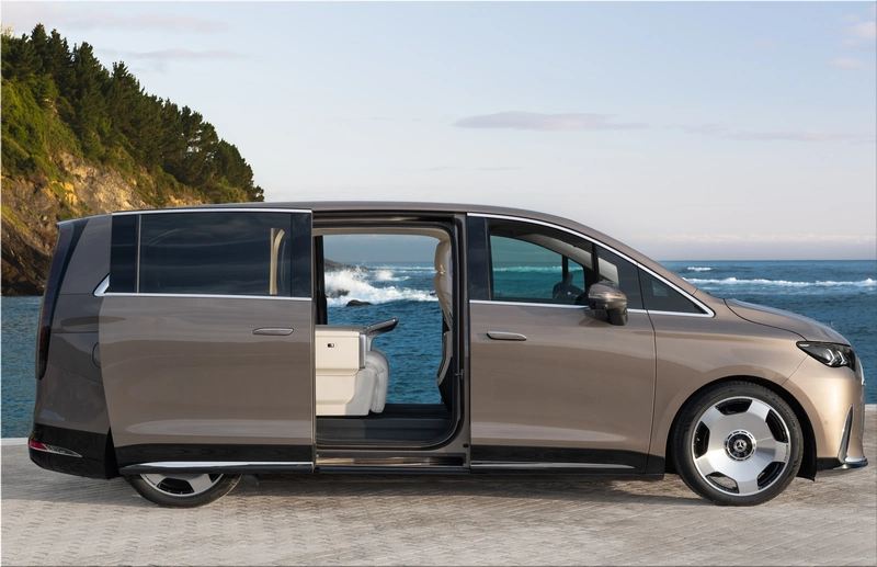 Mercedes-Benz VLE 300 electric van
