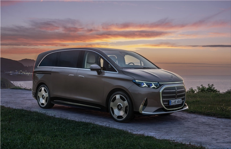Mercedes-Benz VLE 300 electric van