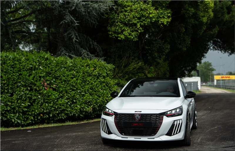 Peugeot 208 GTi