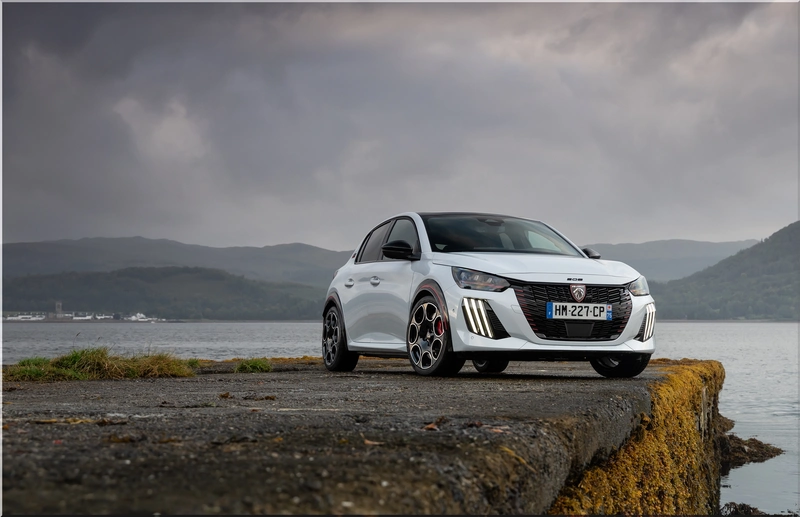 Peugeot E-208 GTi