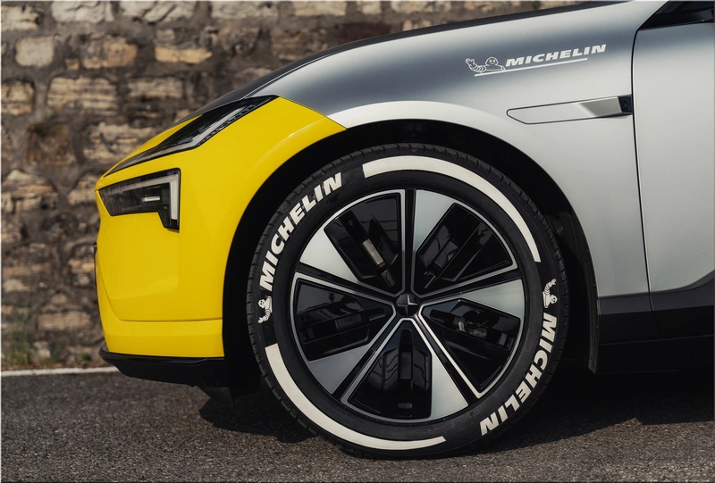Polestar 4