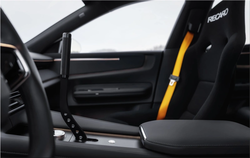 Polestar 4