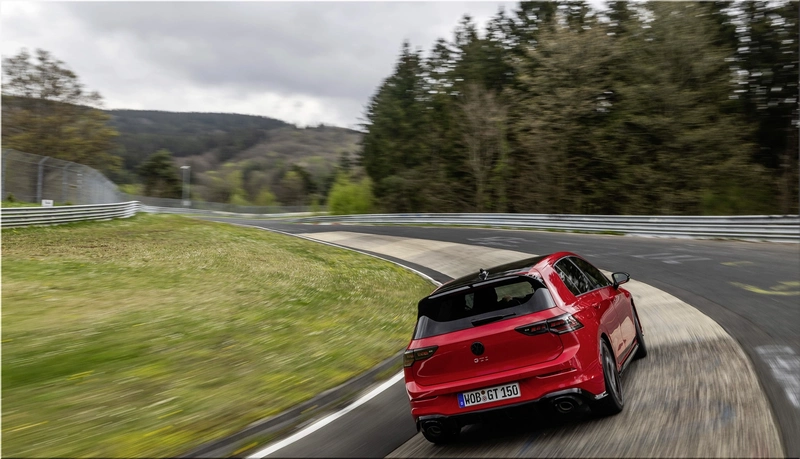 VW Golf GTI Edition 50