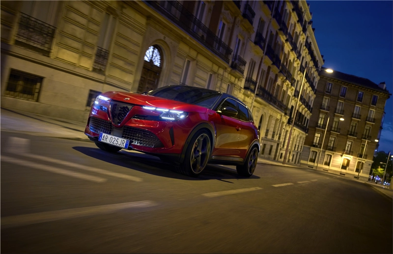 Alfa Romeo Junior x Pedro Alonso