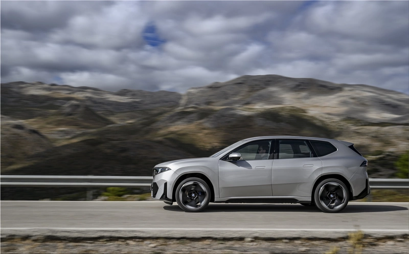 BMW iX3