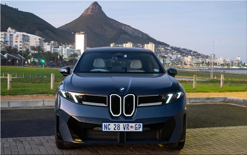 BMW iX3 50 xDrive