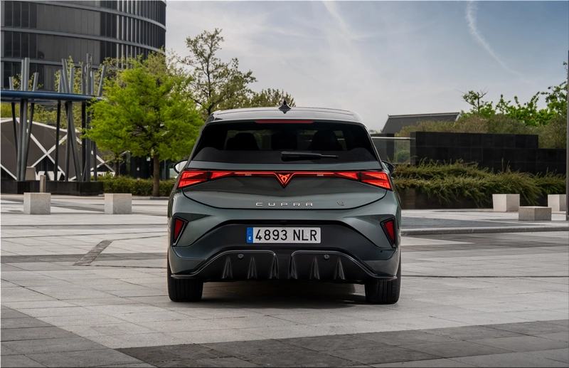 CUPRA Born VZ