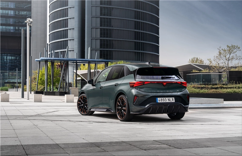 CUPRA Born VZ