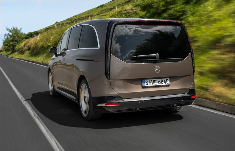 Mercedes-Benz VLE 300 electric van