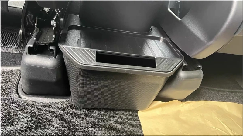 Rear Center Console Storage