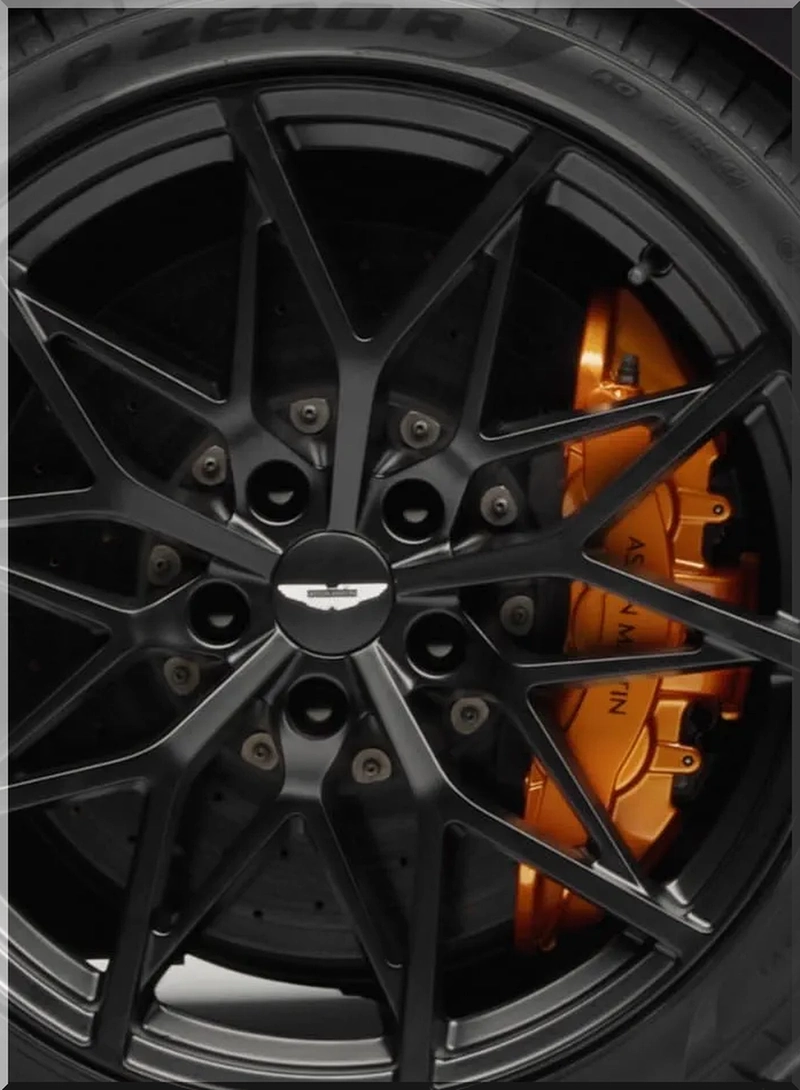 Aston Martin Valen