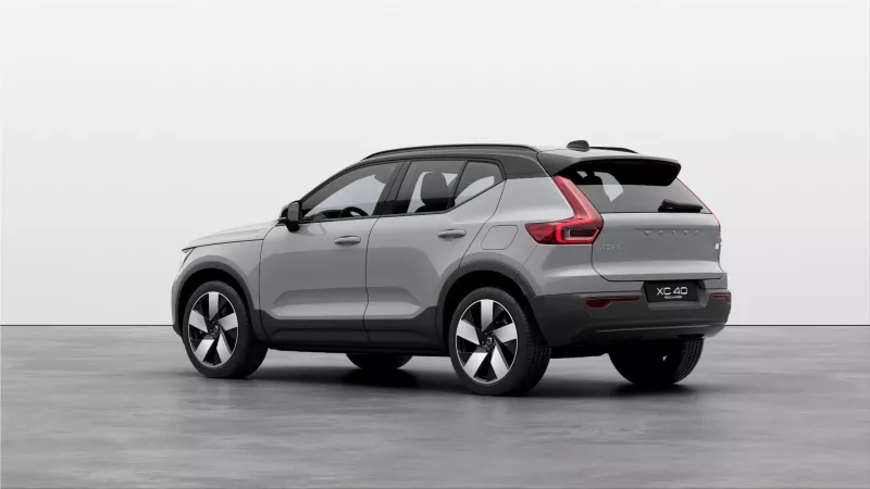 Volvo C40 and XC40