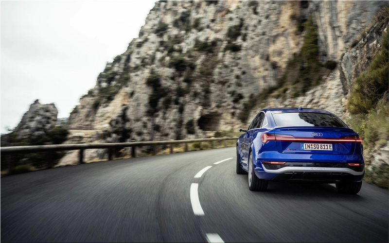 Audi SQ8 e-tron