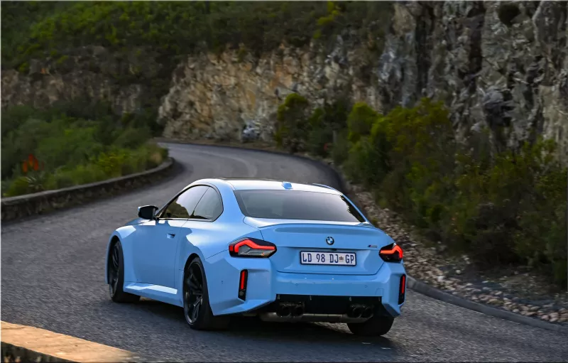 2023 BMW M2